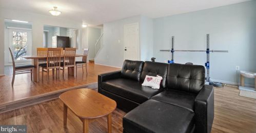11378 Cromwell Ct, Woodbridge VA  22192-1118 exterior