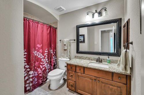 2406 Belton Shores Dr, Conroe TX  77304-4582 exterior