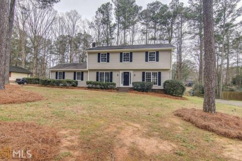 791 Sweet Briar Trl, Conyers, GA 30094-3855