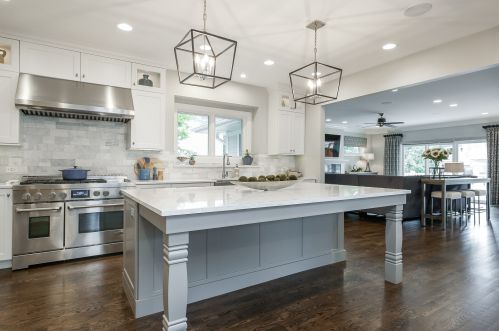 231 Douglas Ave, Naperville IL  60540-4409 exterior