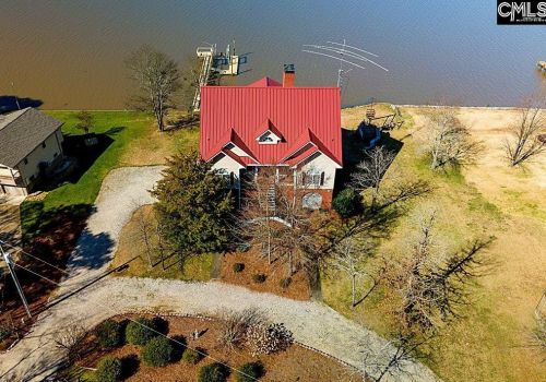200 Little Point Ln, Smallwood, SC 29130-8008