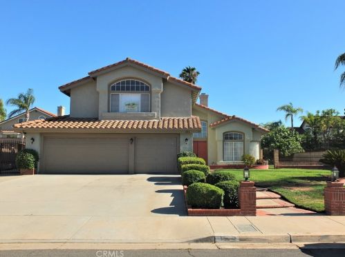 161 Acacia Glen Dr, Riverside CA  92506-6282 exterior