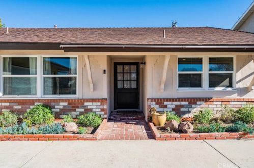 1766 Hanley Ave, Simi Valley, CA 93065-3744