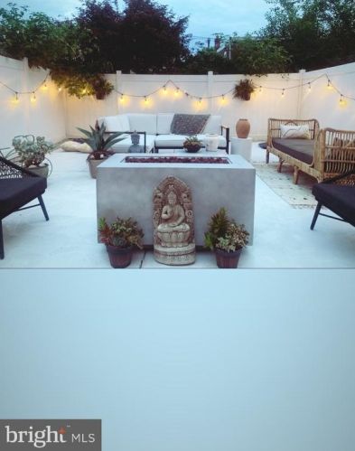 419 Lemonte St, Philadelphia PA  19128-4534 exterior
