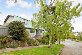 1116 Hamlin St, Seattle, WA 98102-3950