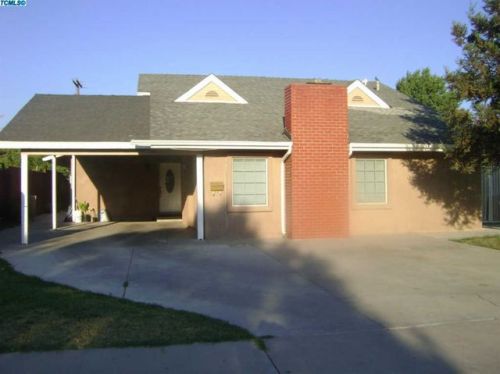 1425 Hale Ave, Corcoran, CA 93212-2705