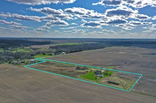 2251 4350th Rd, Norway, IL 60551-9564