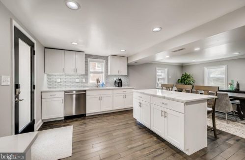 827 University Blvd, Silver Spring, MD 20901-1039