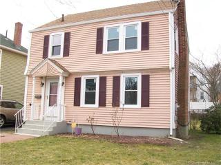 73 Harwich St, Hartford, CT 06114-1730