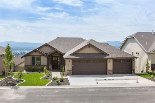 8908 Woodside Ln, Spokane, WA 99217