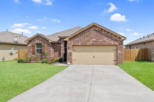 3987 Waukegan Rd, Conroe TX  77306-5870 exterior