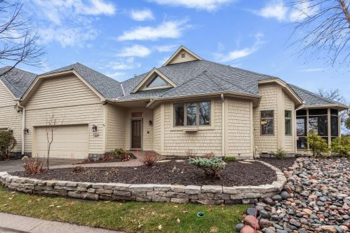 4716 Bouleau Rd, Saint Paul, MN 55110-3355