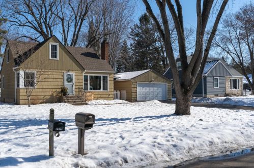 2174 Desoto St, Saint Paul MN  55117-1829 exterior