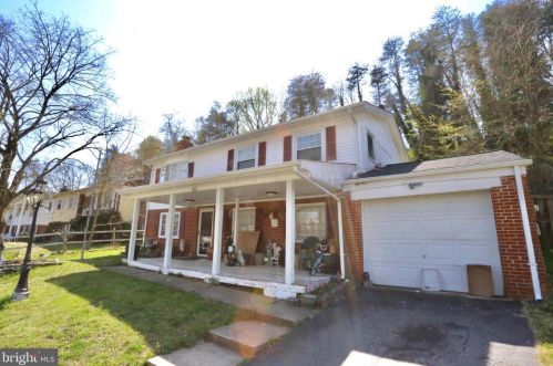 14817 Elmwood Dr, Woodbridge, VA 22193-2620