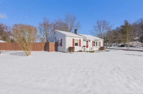 51 Cooper Ave, Wallingford, CT 06492-3955
