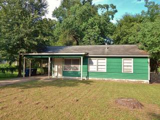 1200 Holder St, Conroe TX  77301-1735 exterior