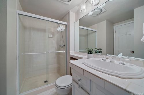 7601 Rosemary Cir, Englewood CO 80112-6421 exterior