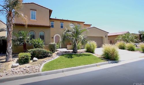 82813 Angels Camp Dr, Indio, CA 92203-3870