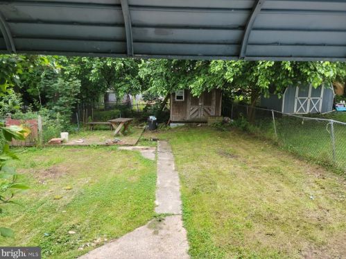 28 8th Ave, York, PA 17404-2114