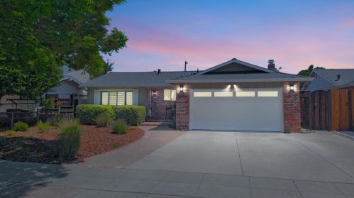 5484 Starcrest Dr, San Jose, CA 95123-1334