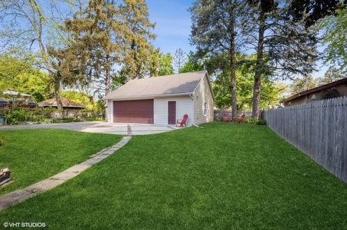 332 Main St, Trout Valley, IL 60013-2013