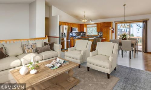 489 Hennes Ave, Prior Lake, MN 55379-2466