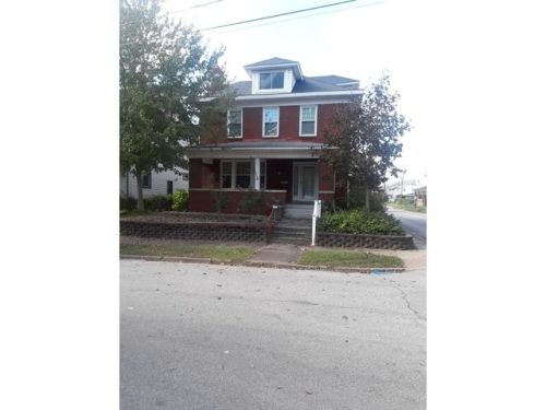 2205 Oak St, Parkersburg, WV 26101-3543