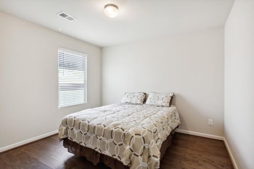 3812 Hempstead Way, Atlanta GA  30331-5268 exterior
