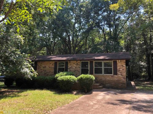202 Mccord St, Jackson, GA 30233-1745
