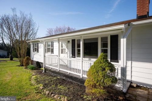 3500 Slate Mills Rd, Sperryville, VA 22740-2407