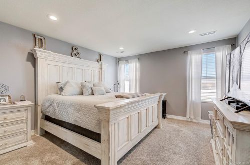 922 Willow Dr, Denver CO  80603-7761 exterior