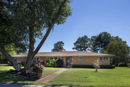 4806 Murray Hills Dr, Chattanooga, TN 37416-2111