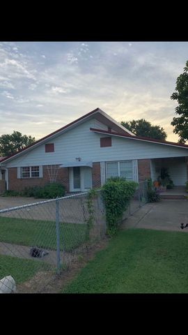 306 Sunset Dr, Poteau, OK 74953-2529