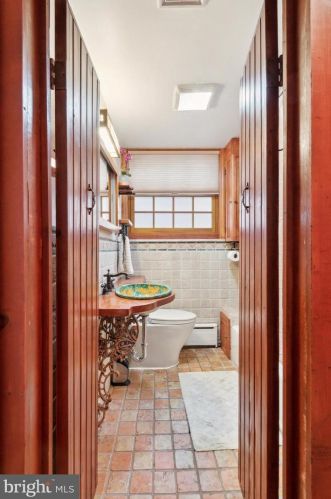 821 10th St, Philadelphia PA 19147-3726 exterior