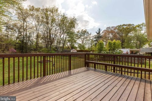 7321 Lamar Dr, Springfield VA  exterior