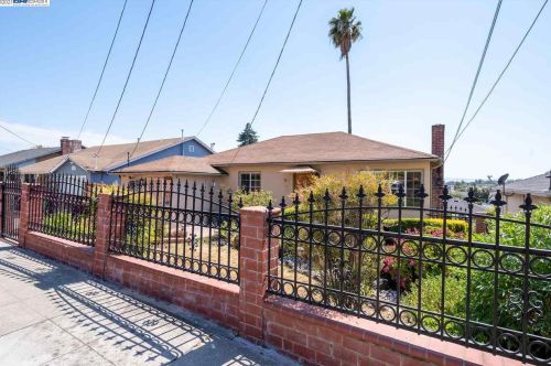 17067 Los Banos St, Hayward, CA 94541-1031