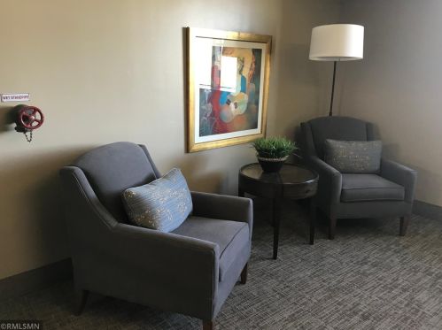 1181 Edgcumbe Rd, Saint Paul MN  55105-2831 exterior