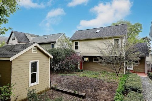 23 Knowles St, Providence, RI 02906-1709