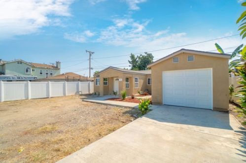 1446 152nd St, Compton, CA 90220-2728