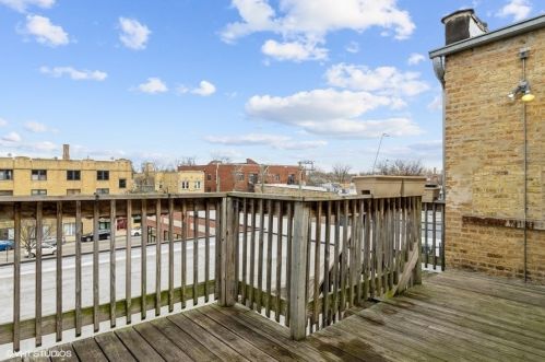 4345 Sacramento Ave, Chicago IL  60618-1444 exterior