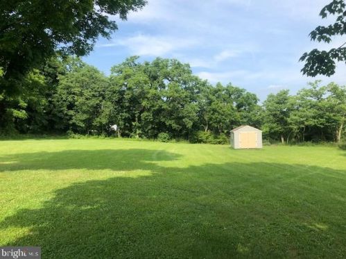 3681 Spring Rd, Carlisle PA  17013-8737 exterior