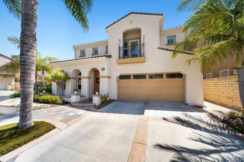 17902 Point Reyes St, Santa Ana, CA 92708-5047
