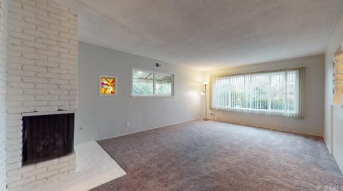 132 Broadbent Dr, Riverside CA  92507-4809 exterior