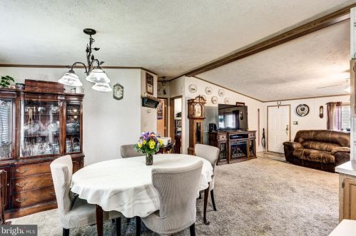 24 Raptor Dr, Hanover PA 17331-8159 exterior