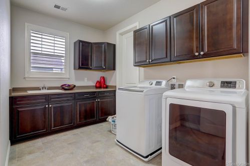 27270 Lakeview Dr, Aurora CO 80016-2514 exterior