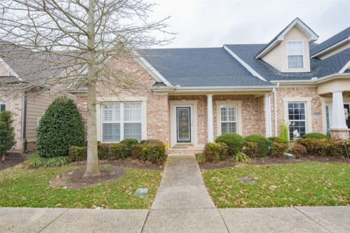 2210 Cason Ln, Murfreesboro, TN 37128-4911