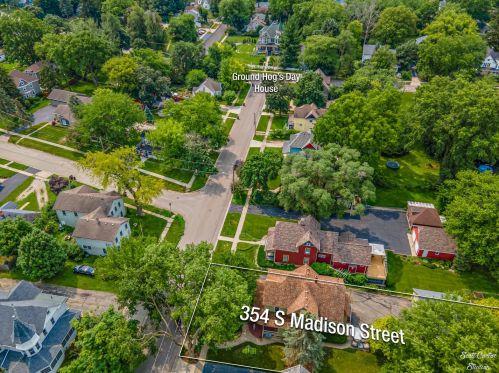 354 Madison St, Bull Valley, IL 60098-3329