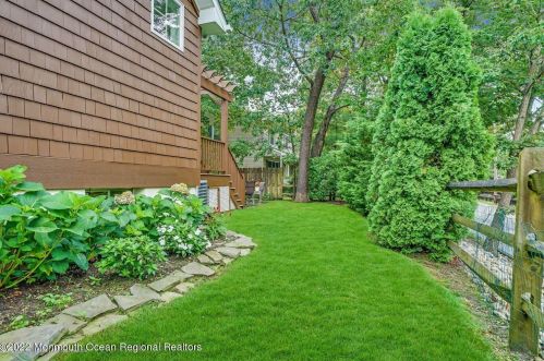 540 Vaughn Ave, Lacey, NJ 08731-2233