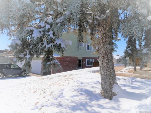 9847 Lane St, Denver CO  80260-8032 exterior