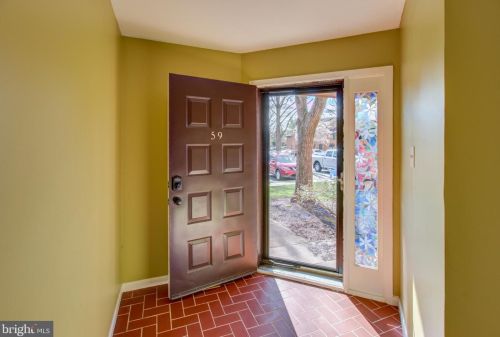 59 Sayre Dr, Princeton, NJ 08540-5825